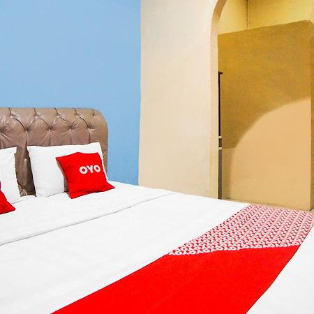 Oyo 92076 Sky Residence Cengkeh Medan Extérieur photo