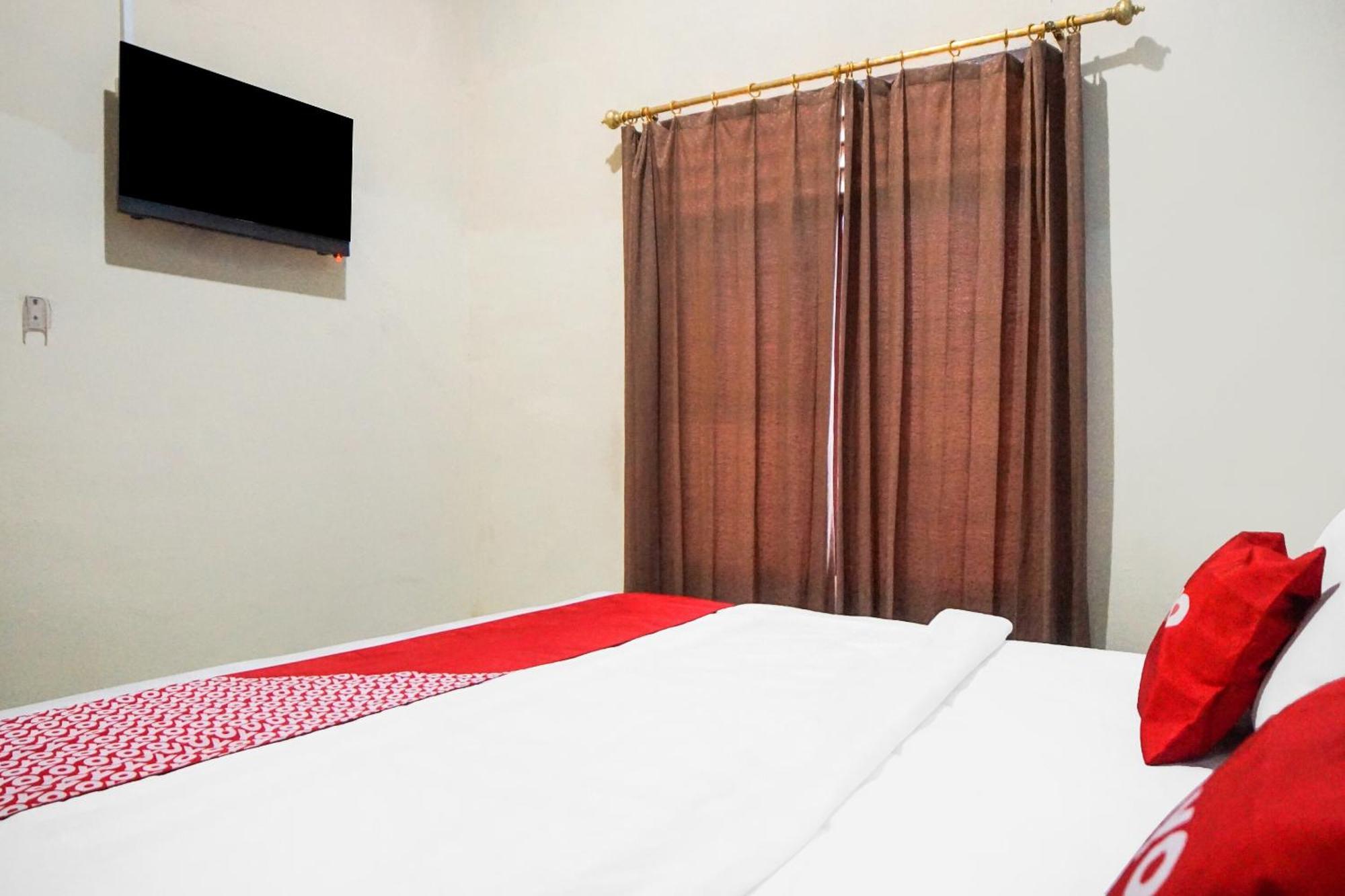 Oyo 92076 Sky Residence Cengkeh Medan Extérieur photo