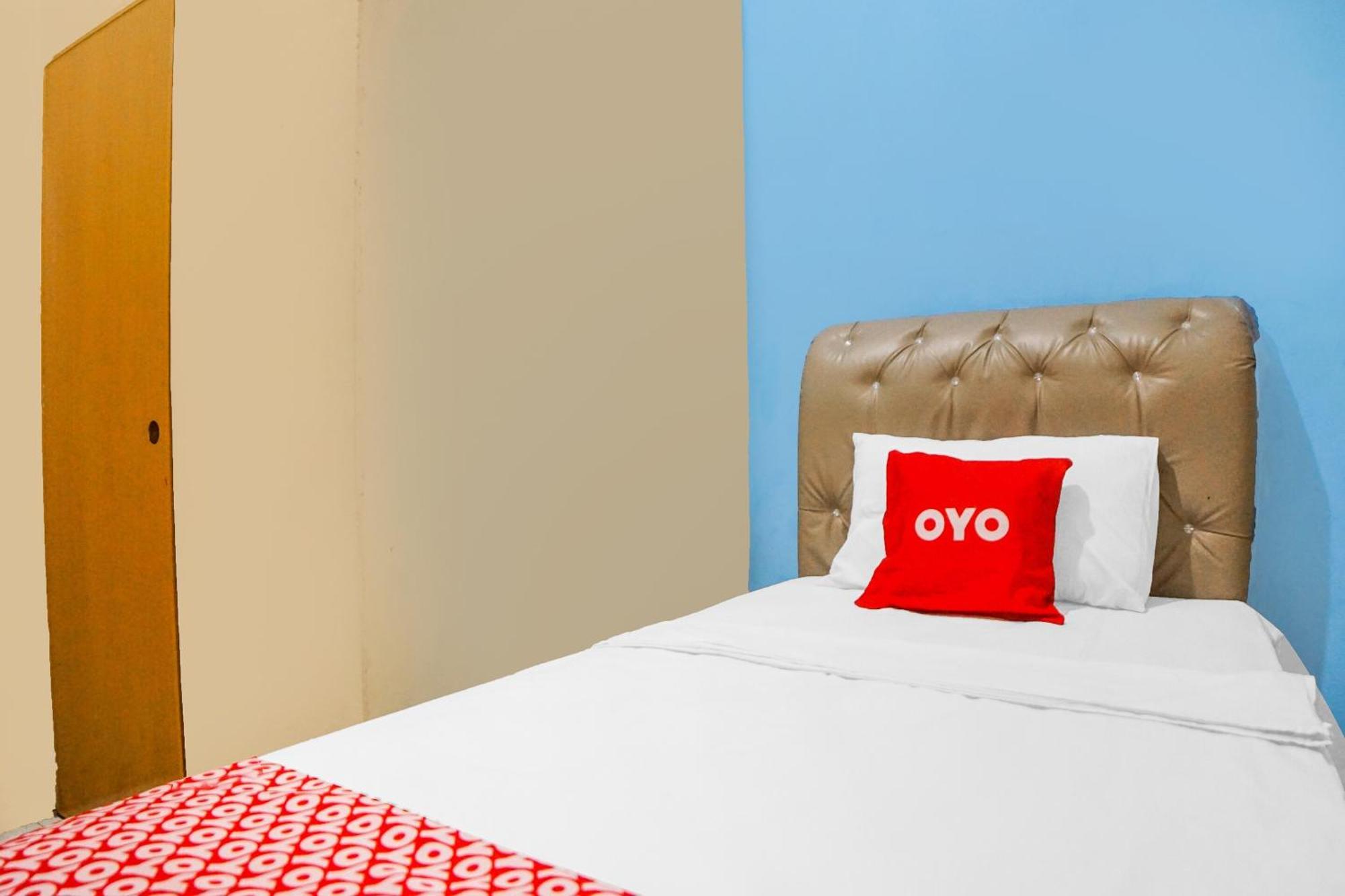 Oyo 92076 Sky Residence Cengkeh Medan Extérieur photo