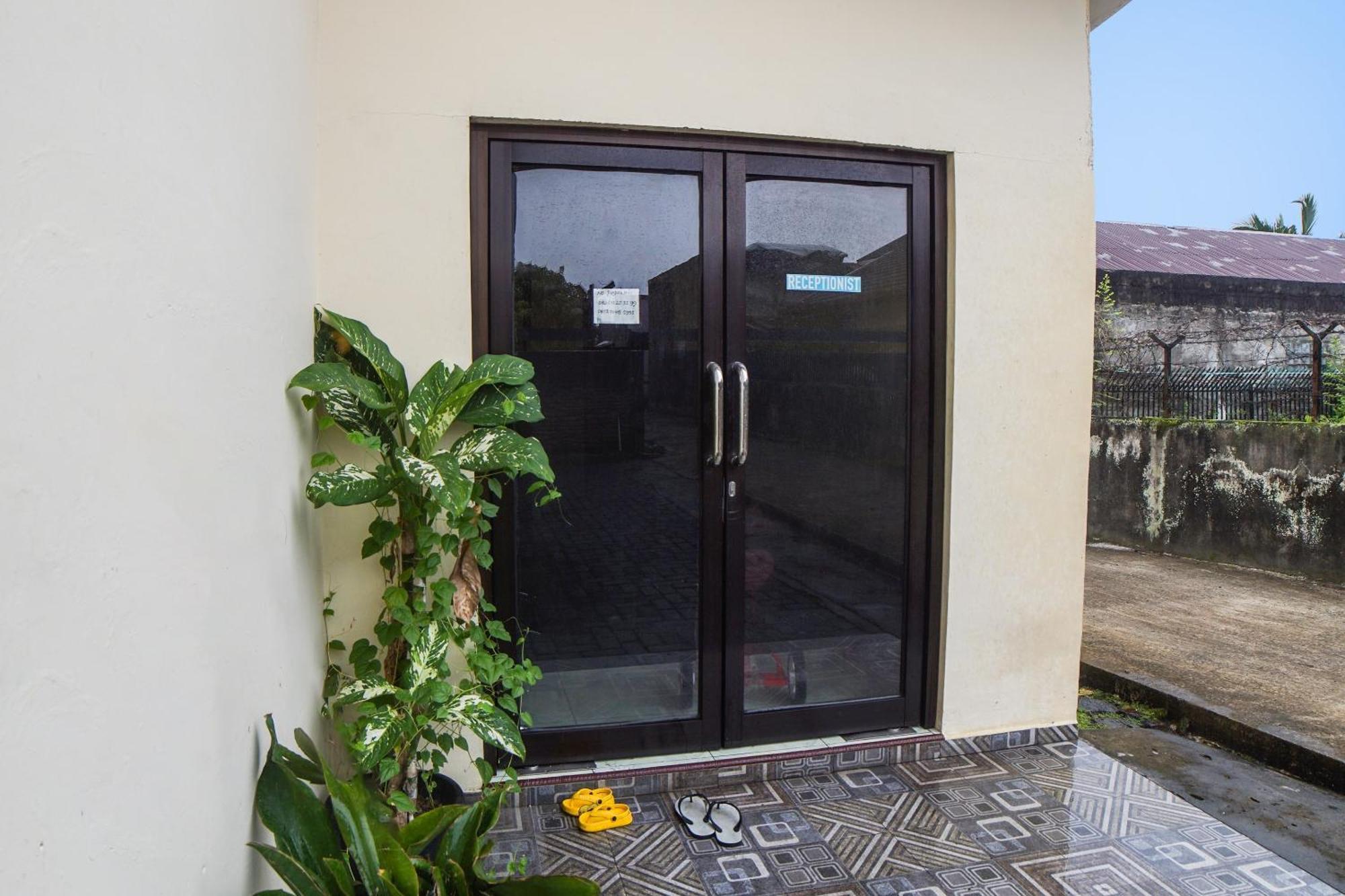 Oyo 92076 Sky Residence Cengkeh Medan Extérieur photo