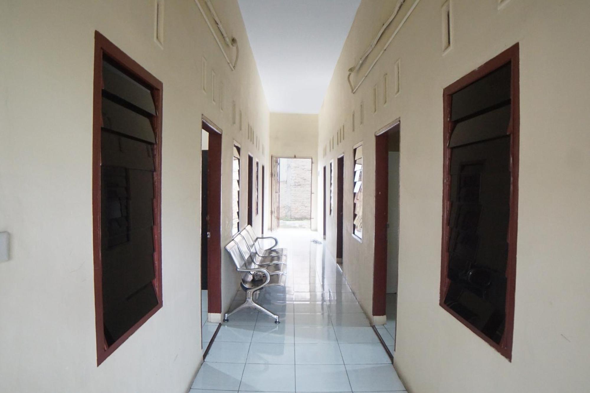 Oyo 92076 Sky Residence Cengkeh Medan Extérieur photo